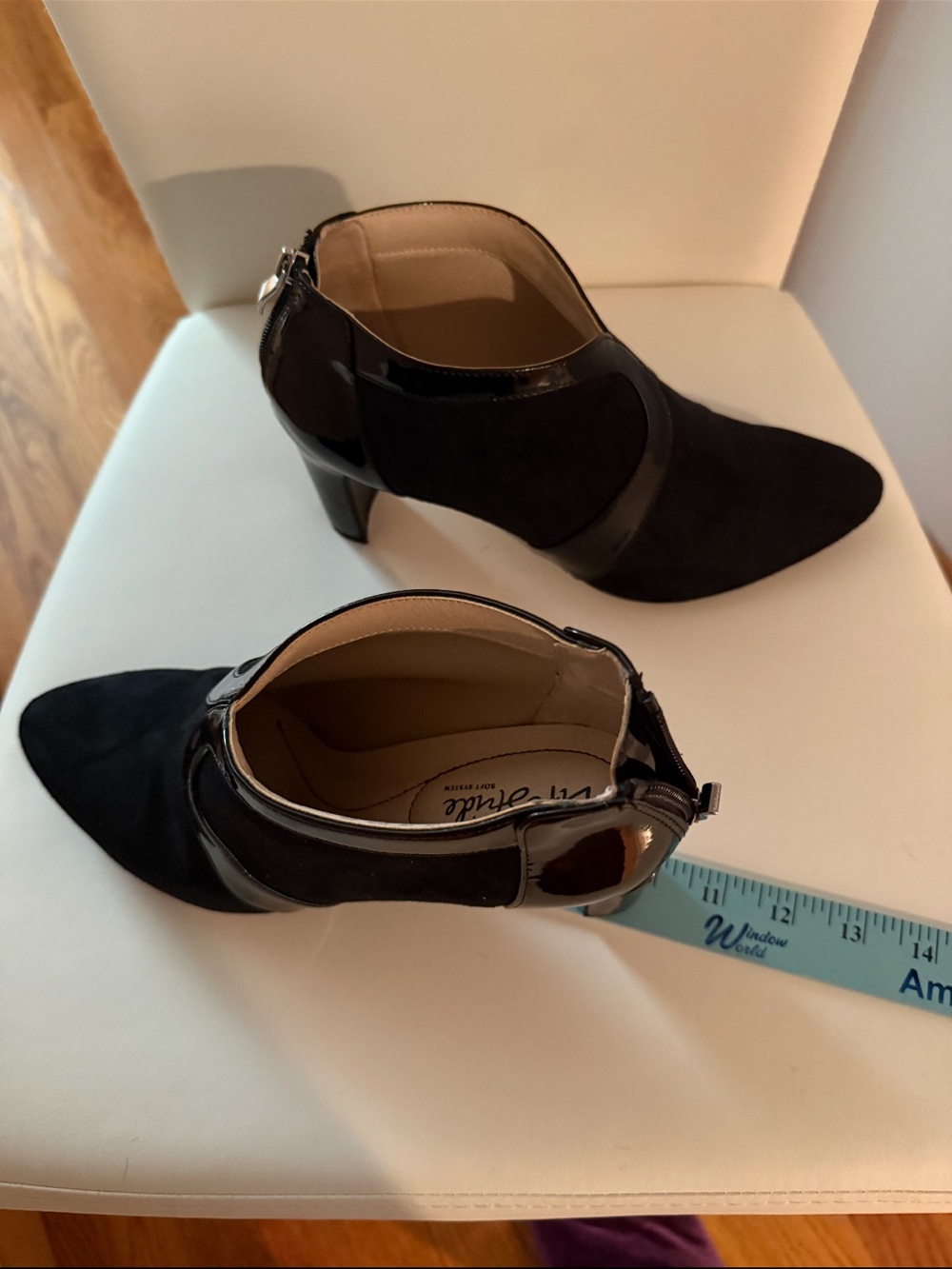 Black new Life Stride Women's Suede Pointed Toe Ankle Boots with Back Zip size 8